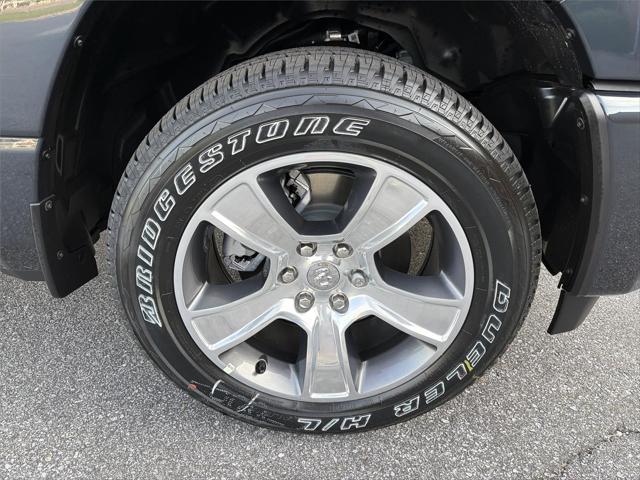2026 Ram 1500 Express Crew Cab 4x2 5'7" Box
