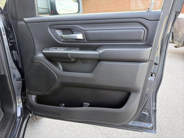2026 Ram 1500 Express Crew Cab 4x2 5'7" Box