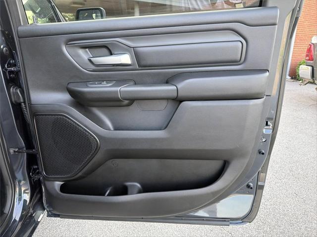 2026 Ram 1500 Express Crew Cab 4x2 5'7" Box