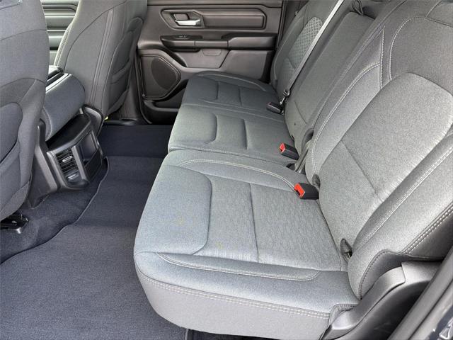 2026 Ram 1500 Express Crew Cab 4x2 5'7" Box