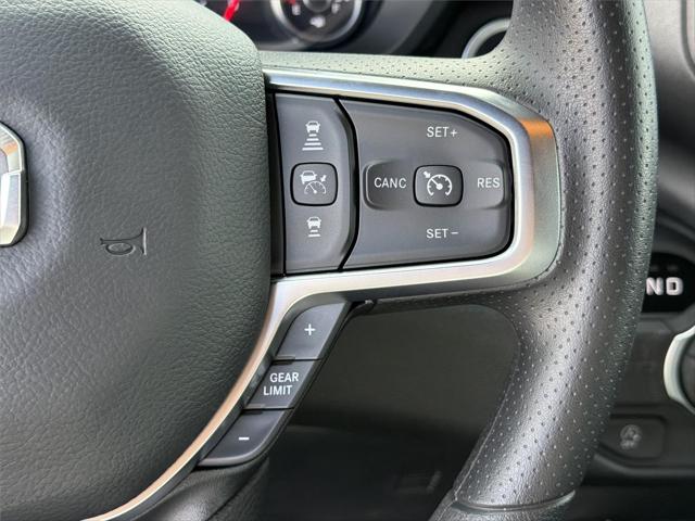 2026 Ram 1500 Express Crew Cab 4x2 5'7" Box