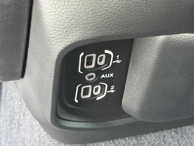 2026 Ram 1500 Express Crew Cab 4x2 5'7" Box