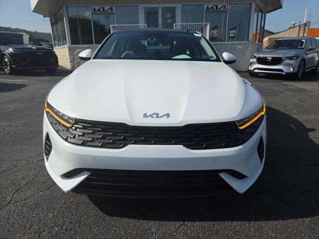 2022 Kia K5 EX