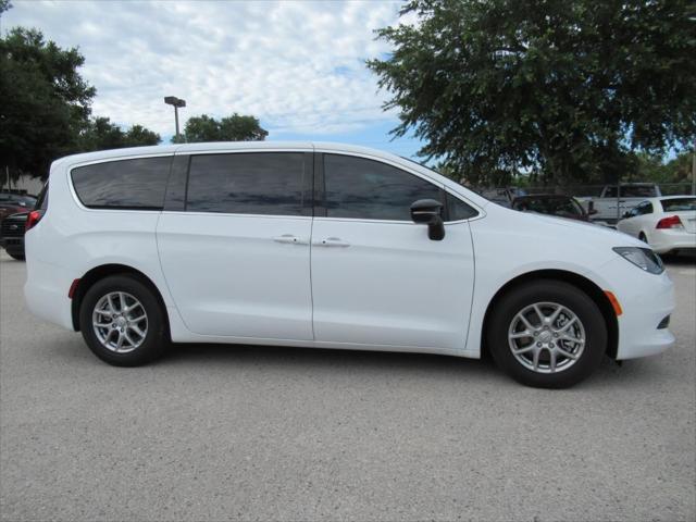 2026 Chrysler Voyager VOYAGER LX