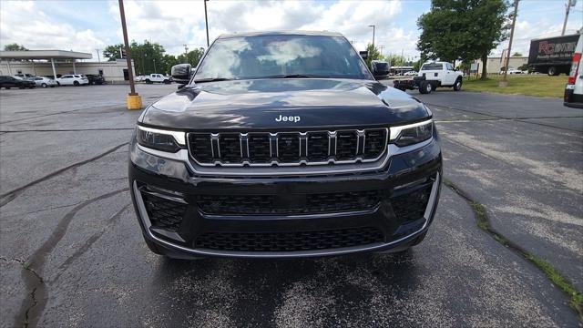2026 Jeep Grand Cherokee GRAND CHEROKEE SUMMIT 4X4