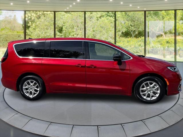 2024 Chrysler Pacifica Touring L 2024 Chrysler Pacifica Touring L