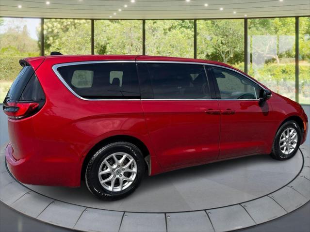 2024 Chrysler Pacifica Touring L 2024 Chrysler Pacifica Touring L