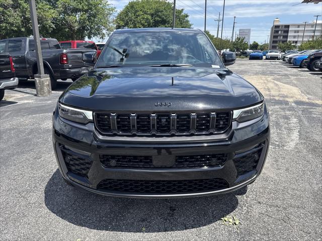2026 Jeep Grand Cherokee GRAND CHEROKEE SUMMIT 4X4