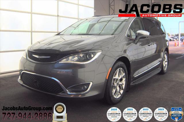 2017 Chrysler Pacifica Limited for sale in NEW PORT RICHEY, FL