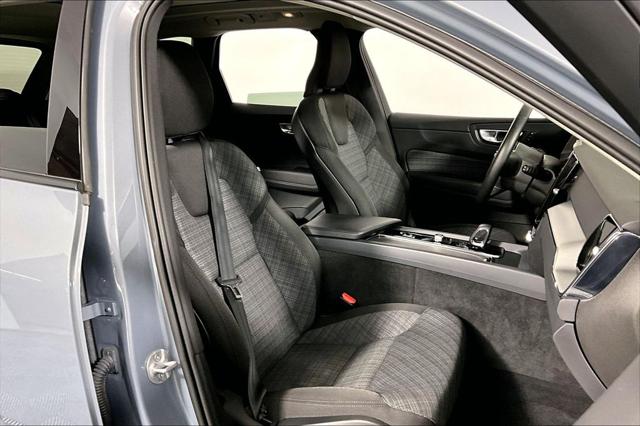 2024 Volvo XC60 Core - Photo 7