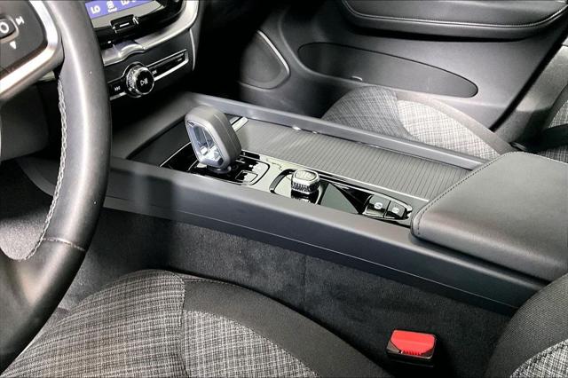 2024 Volvo XC60 Core - Photo 17