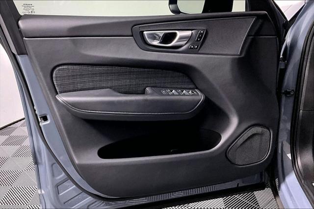 2024 Volvo XC60 Core - Photo 23