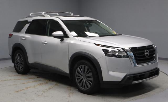2023 Nissan Pathfinder SL 4WD for sale in Groveport, OH