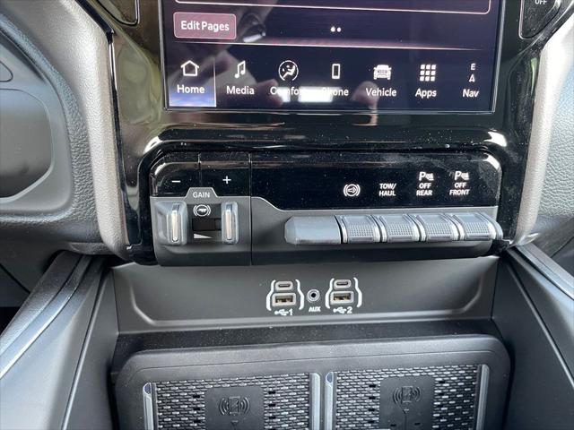 2026 Ram 3500 Big Horn Crew Cab 4x4 8 Box