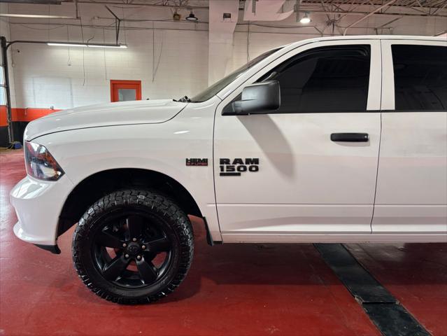 2019 Ram 1500 Classic Express Quad Cab 4x4 6'4" Box