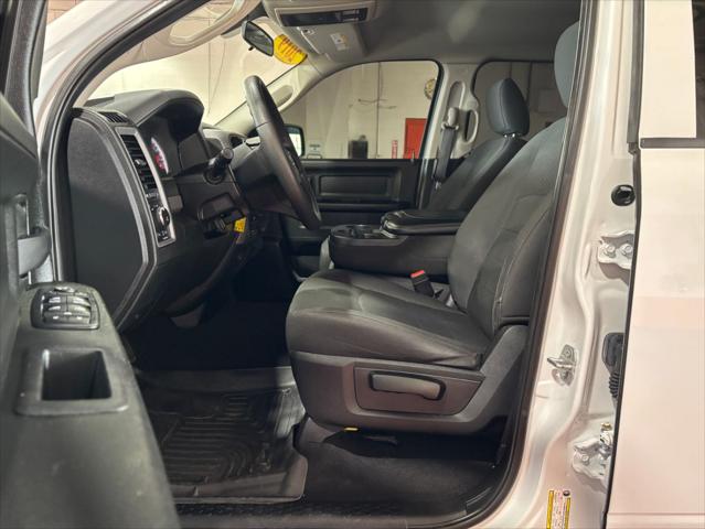 2019 Ram 1500 Classic Express Quad Cab 4x4 6'4" Box