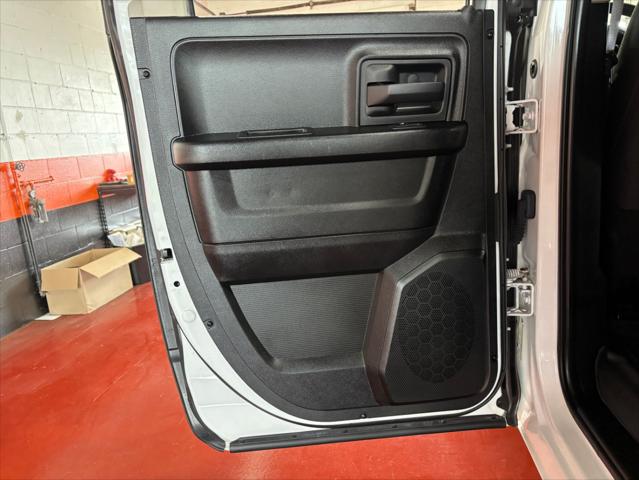 2019 Ram 1500 Classic Express Quad Cab 4x4 6'4" Box
