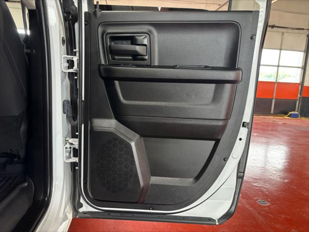 2019 Ram 1500 Classic Express Quad Cab 4x4 6'4" Box