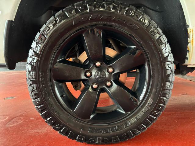 2019 Ram 1500 Classic Express Quad Cab 4x4 6'4" Box