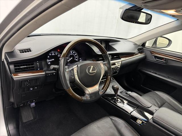2013 Lexus ES 350 Luxury Package