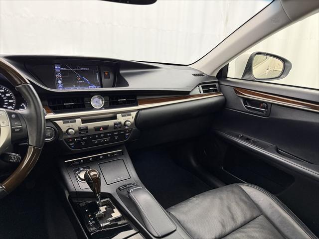 2013 Lexus ES 350 Luxury Package