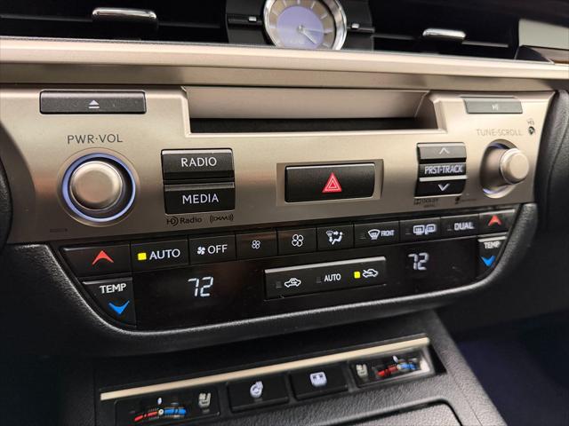 2013 Lexus ES 350 Luxury Package
