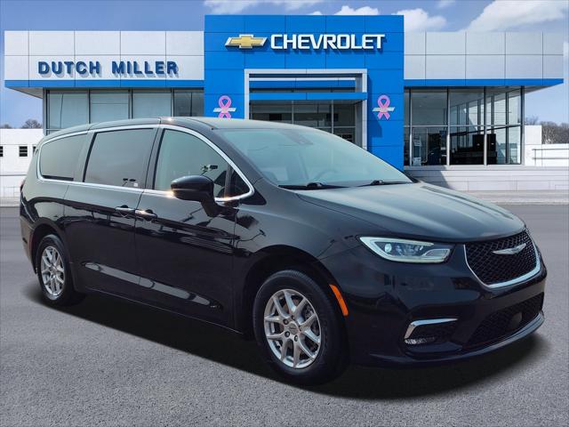 2024 Chrysler Pacifica Touring L for sale in Huntington, WV
