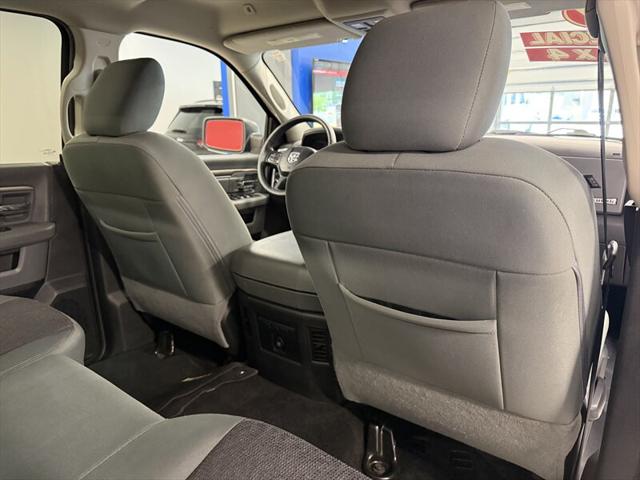 2017 Ram 1500 Big Horn Crew Cab 4x4 57 Box