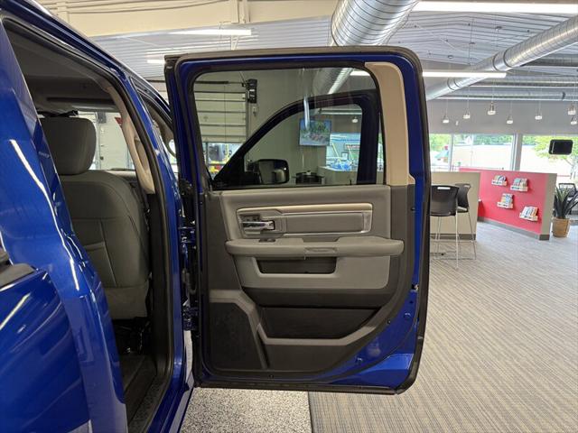 2017 Ram 1500 Big Horn Crew Cab 4x4 57 Box