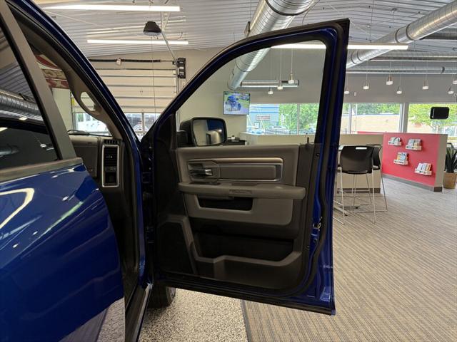 2017 Ram 1500 Big Horn Crew Cab 4x4 57 Box