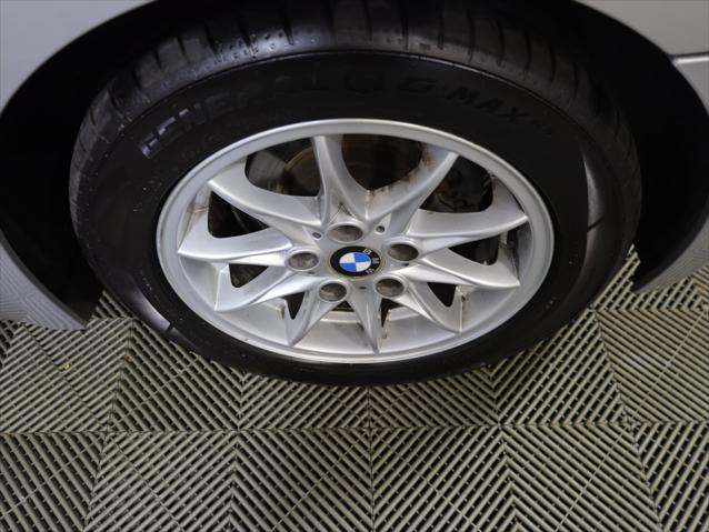 2004 BMW Z4 2.5i