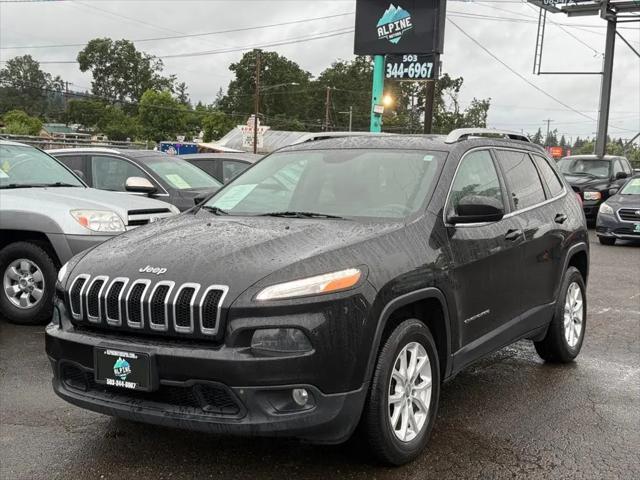 2018 Jeep Cherokee Latitude Plus 4x4 for sale in Milwaukie, OR