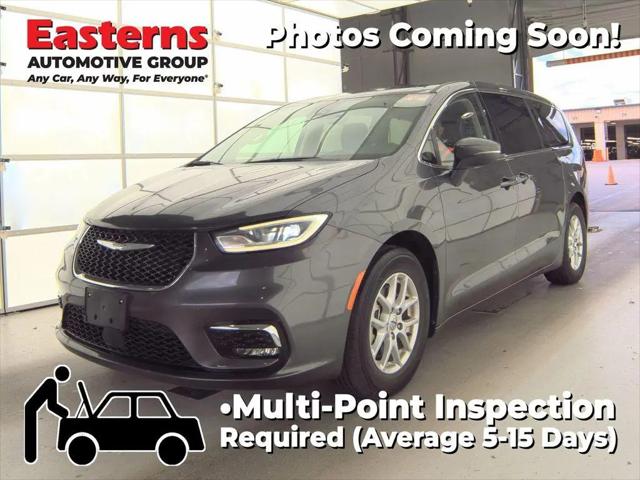 2023 Chrysler Pacifica Touring L for sale in Sterling, VA