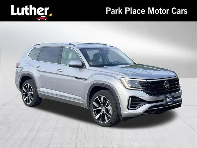 2024 Volkswagen Atlas 2.0T SEL Premium R-Line for sale in Rochester, MN
