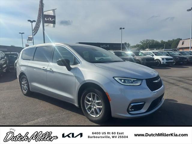 2024 Chrysler Pacifica Touring L for sale in Barboursville, WV