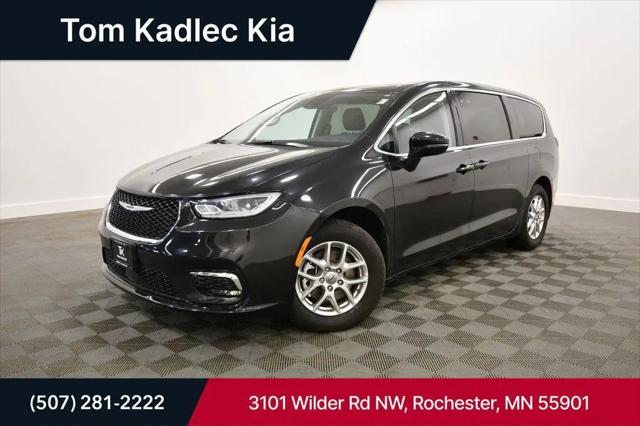 2024 Chrysler Pacifica Touring L for sale in Rochester, MN