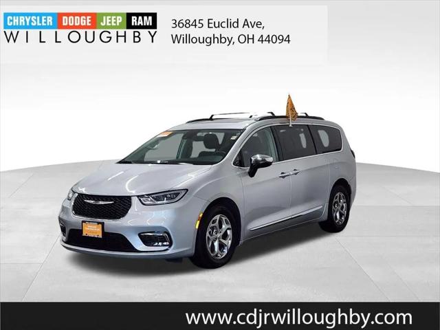 2023 Chrysler Pacifica Limited for sale in Willoughby, OH
