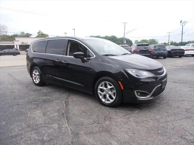 2018 Chrysler Pacifica Touring Plus for sale in St John, IN