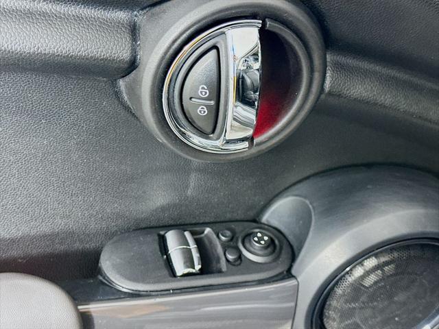 2015 MINI Hardtop Cooper