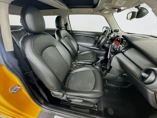 2015 MINI Hardtop Cooper