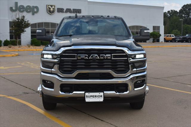 2026 RAM Ram 3500 RAM 3500 TRADESMAN CREW CAB 4X4 8 BOX