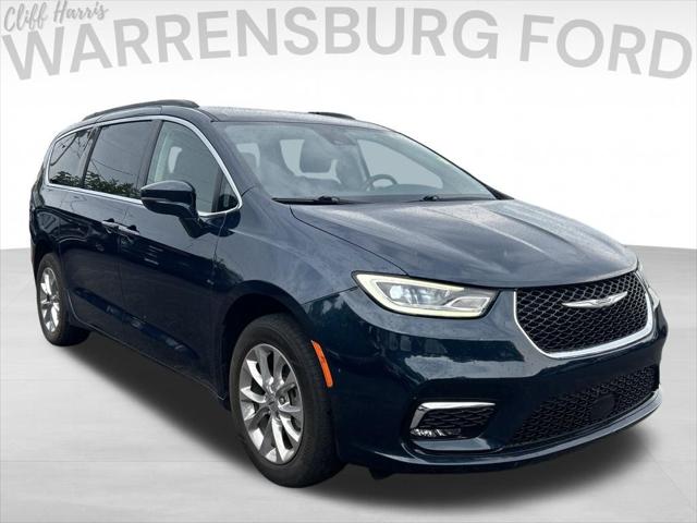 2022 Chrysler Pacifica Touring L AWD for sale in Warrensburg, MO