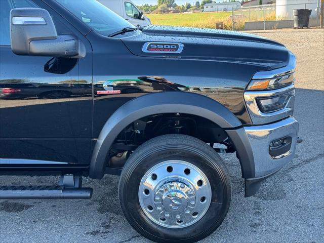 2026 RAM Ram 5500 Chassis Cab RAM 5500 TRADESMAN CHASSIS CREW CAB 4X4 60 CA 2026 RAM Ram 5500 Chassis Cab RAM 5500 TRADESMAN CHASSIS CREW CAB 4X4 60 CA