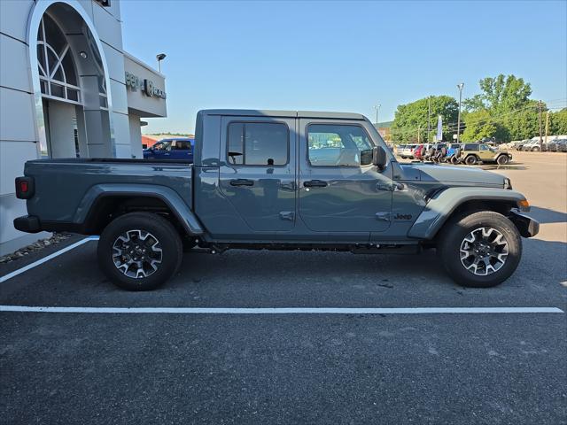 2026 Jeep Gladiator GLADIATOR SAHARA 4X4 2026 Jeep Gladiator GLADIATOR SAHARA 4X4