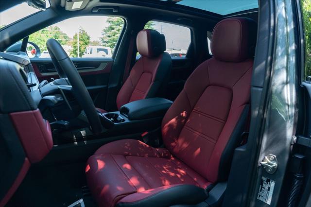 2026 Porsche Cayenne Base