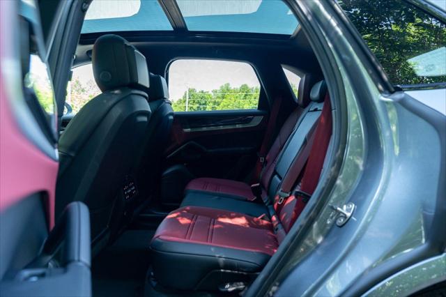 2026 Porsche Cayenne Base