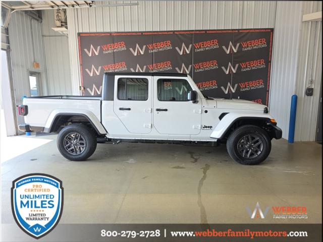 2026 Jeep Gladiator GLADIATOR SPORT S 4X4