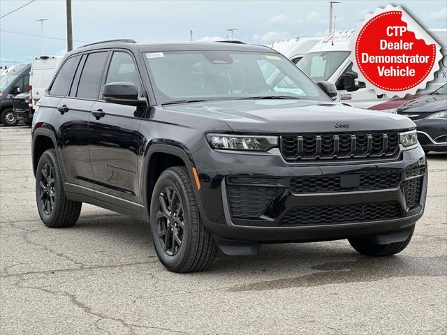 2026 Jeep Grand Cherokee Altitude 4x4 for sale in Sterling Heights, MI