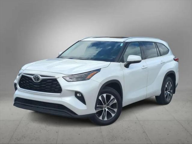 2022 Toyota Highlander XLE for sale in Farmington Hills, MI