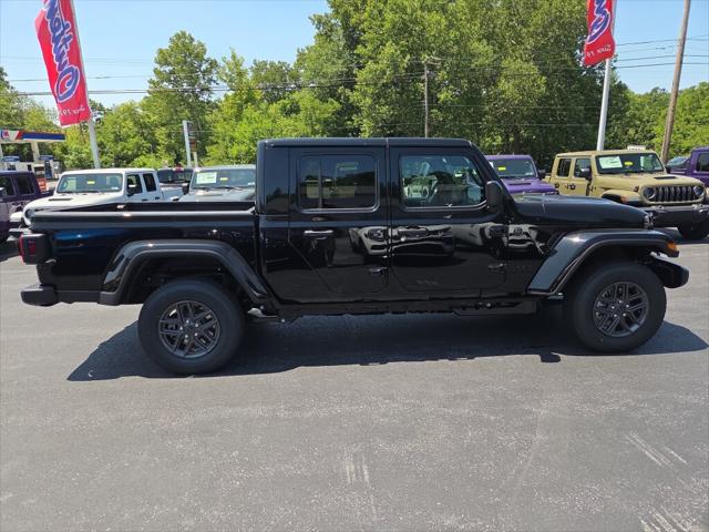 2026 Jeep Gladiator GLADIATOR SPORT S 4X4 2026 Jeep Gladiator GLADIATOR SPORT S 4X4